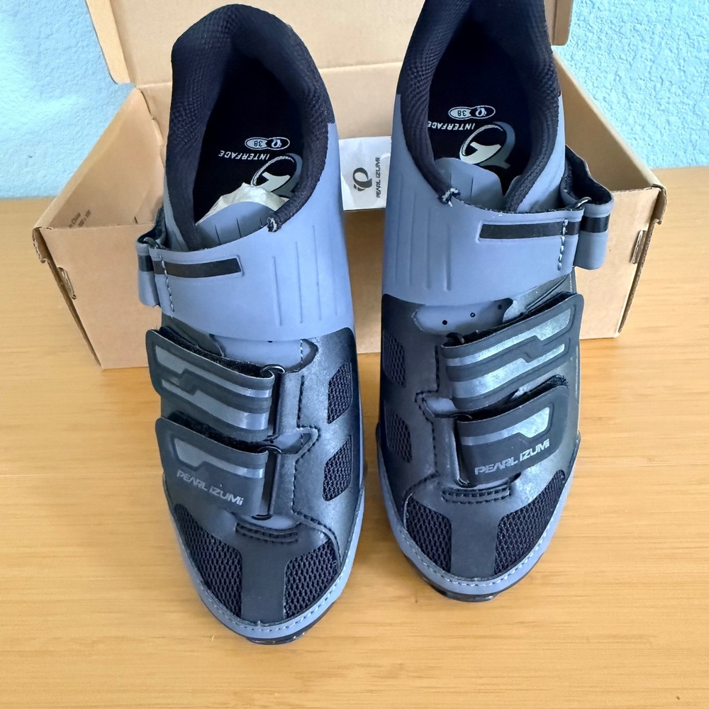 Pearl Izumi All-Road v4 Cycling Shoes Women 7 Gray Black Adventure SPD 15217004
